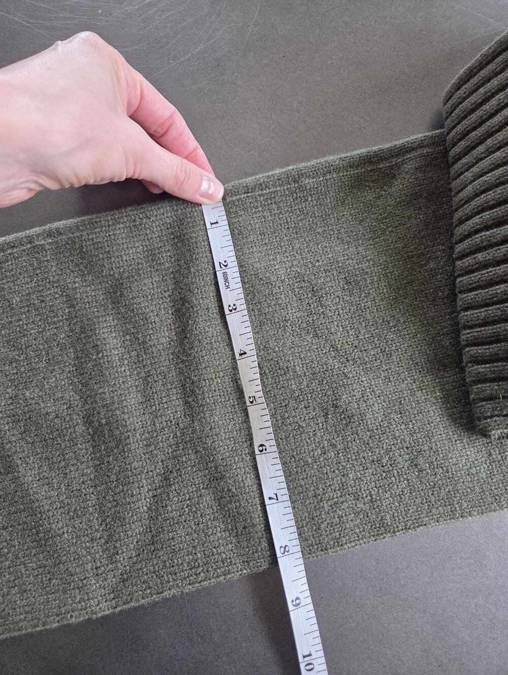 Coach Womens Green Wool Embossed Knit Muffler Scarf New - Picture 6 of 7